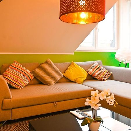 Breathtaking Residence Naschmarkt Виена Екстериор снимка